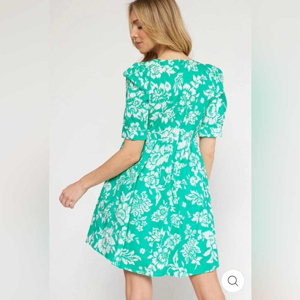 Women’s Floral Puff-Sleeve Midi Dress in Mint Green - Picture 8 of 9